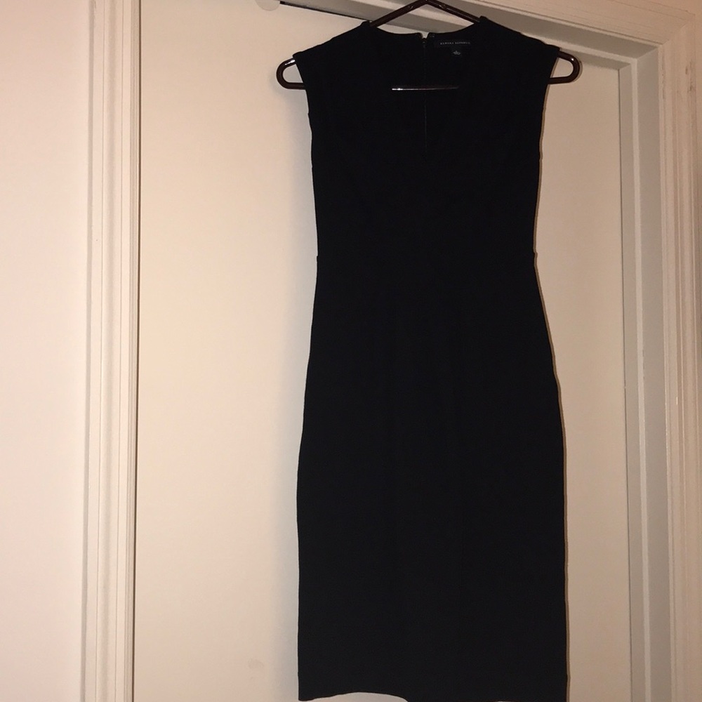 Banana Republic Black V-Neck Dress Sz.0